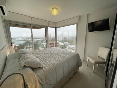 Apartamento ID.2678 - venta brava Apartamento en oportunidad en torre de categoría 