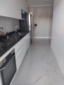 Apartamento ID.1751 - VENTA DE HERMOSO APARTAMENTO, 3 DORMITORIOS EN SUITE,  FRENTE A PLAYA MANSA.