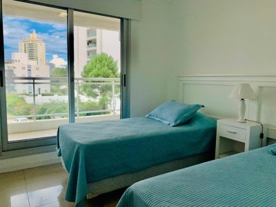 Apartamento ID.1665 - apartamento en zona de Aidy Grill, con parrillero propio