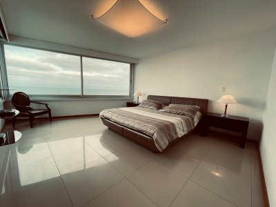 Apartamento ID.1884 - ALQUILER POR TEMPORADA DE APARTAMENTO EN TORRE DE CATEGORIA PRIMERA LINEA BRAVA