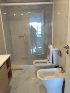 Apartamento ID.1751 - VENTA DE HERMOSO APARTAMENTO, 3 DORMITORIOS EN SUITE,  FRENTE A PLAYA MANSA.