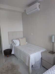 Apartamento ID.1751 - VENTA DE HERMOSO APARTAMENTO, 3 DORMITORIOS EN SUITE,  FRENTE A PLAYA MANSA.