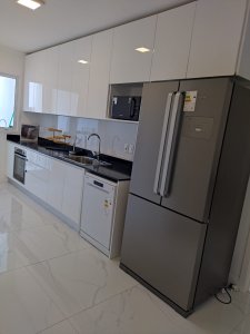 Apartamento ID.1751 - VENTA DE HERMOSO APARTAMENTO, 3 DORMITORIOS EN SUITE,  FRENTE A PLAYA MANSA.