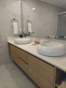 Apartamento ID.1751 - VENTA DE HERMOSO APARTAMENTO, 3 DORMITORIOS EN SUITE,  FRENTE A PLAYA MANSA.