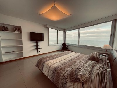 Apartamento ID.1884 - ALQUILER POR TEMPORADA DE APARTAMENTO EN TORRE DE CATEGORIA PRIMERA LINEA BRAVA