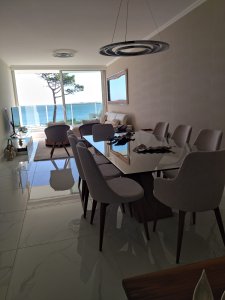 Apartamento ID.1751 - VENTA DE HERMOSO APARTAMENTO, 3 DORMITORIOS EN SUITE,  FRENTE A PLAYA MANSA.