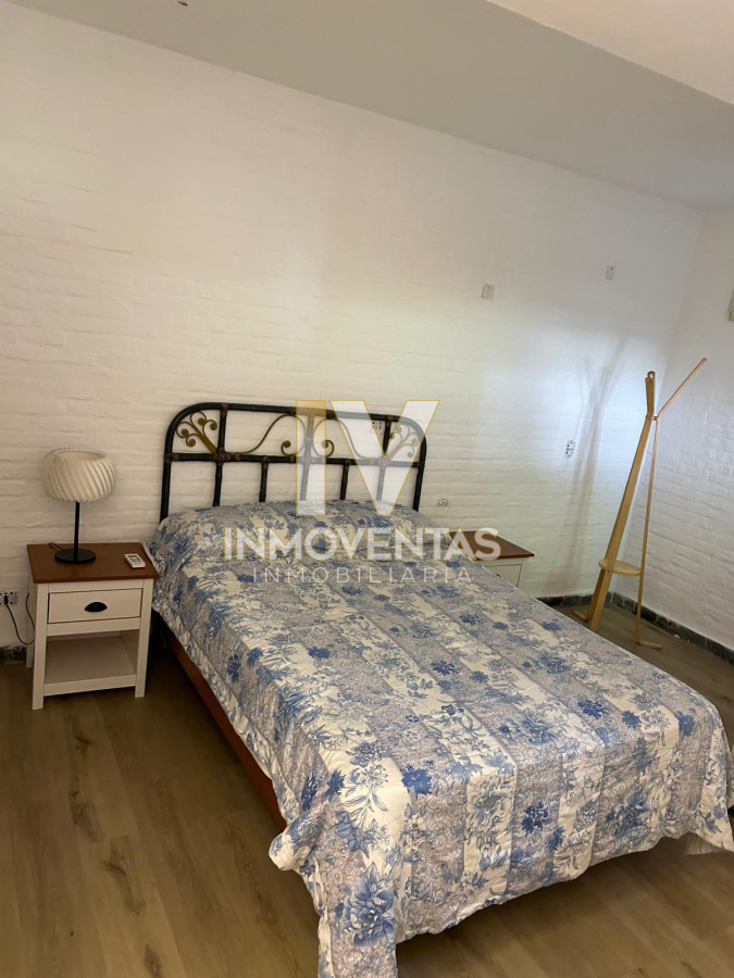 Casa ID.1028 - Hermosa Casa en Playa Mansa consulte!!!!