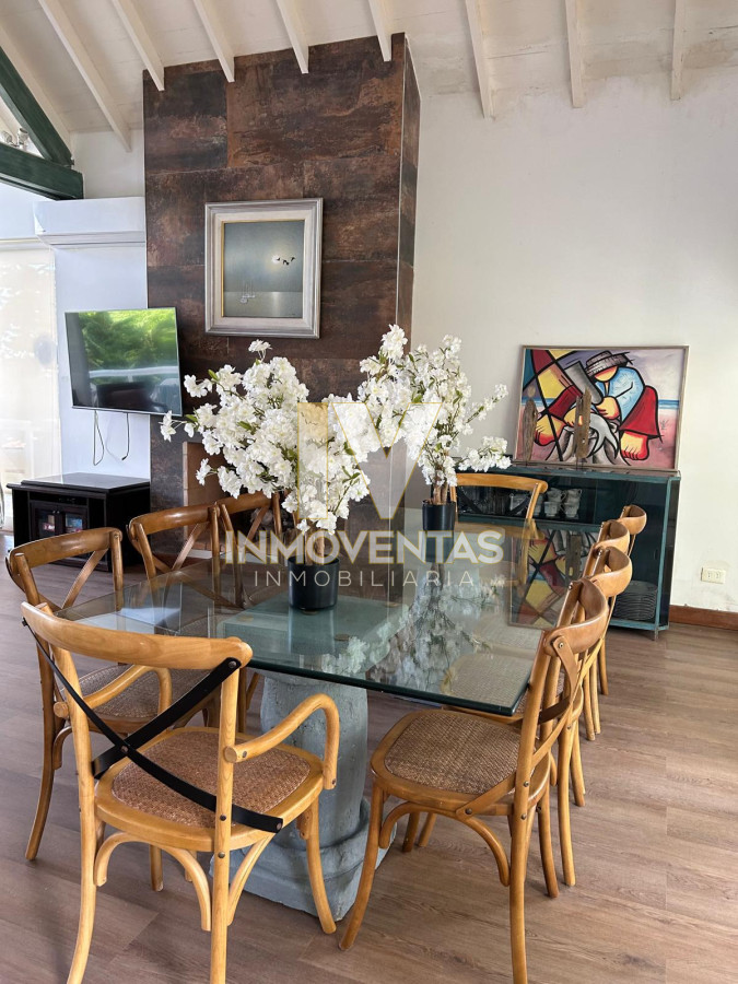 Casa ID.1028 - Hermosa Casa en Playa Mansa consulte!!!!