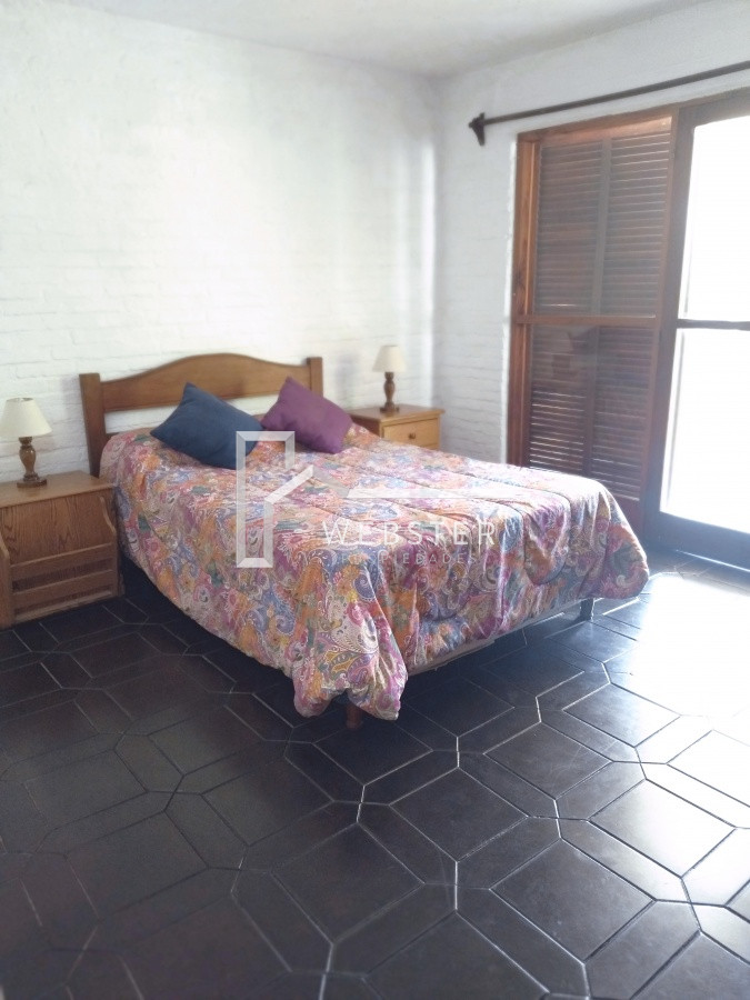 Casa ID.1803 - VENTA DE HERMOSA CASA EN BARRIO PINARES - 3 DORMITORIOS - 