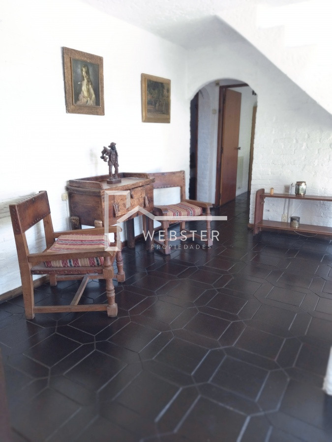 Casa ID.1803 - VENTA DE HERMOSA CASA EN BARRIO PINARES - 3 DORMITORIOS - 