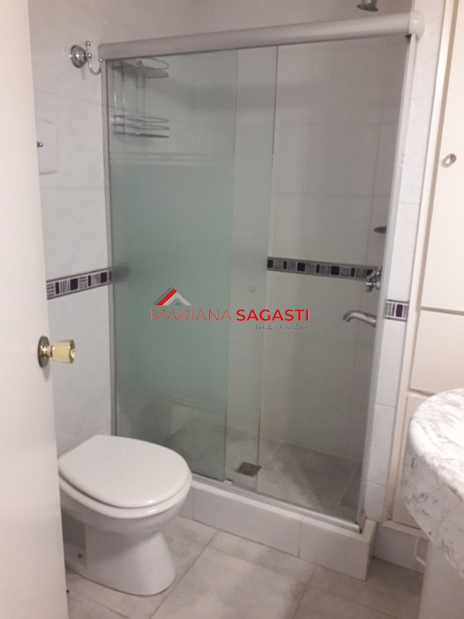 Apartamento ID.3804 - edificio a metros de playa brava 