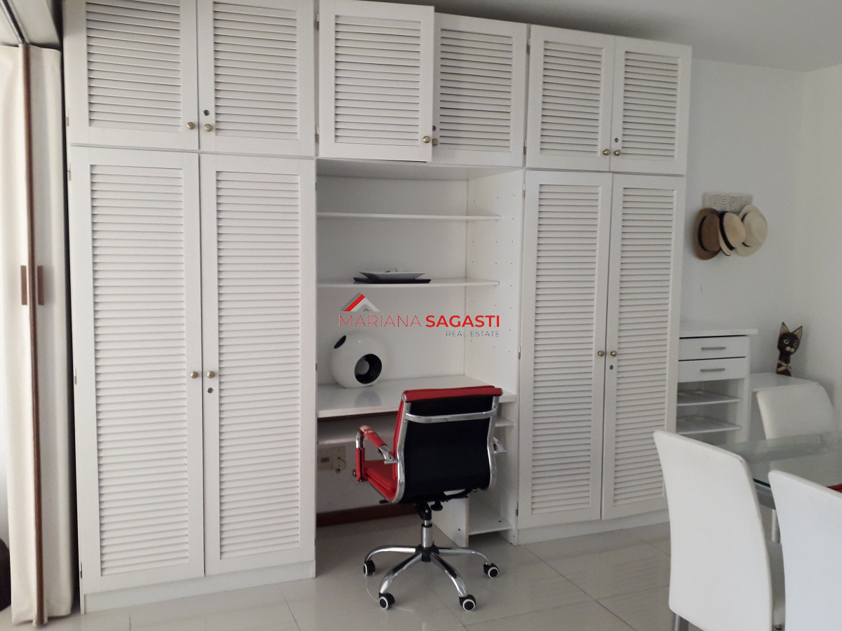 Apartamento ID.3804 - edificio a metros de playa brava 