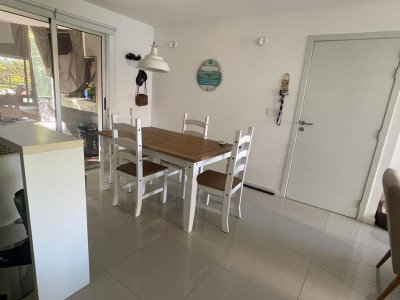 Apartamento en Rincón del indio de 2 dormtiroios en venta - NDM21495A