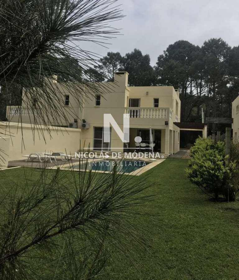 Casa en barrio cerrado, Solanas - GoPunta - Portal Inmobiliario de Punta del Este - Maldonado