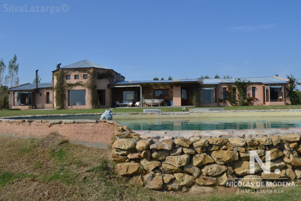 Chacra en venta muy moderna en excelente estado - GoPunta - Portal Inmobiliario de Punta del Este - Maldonado