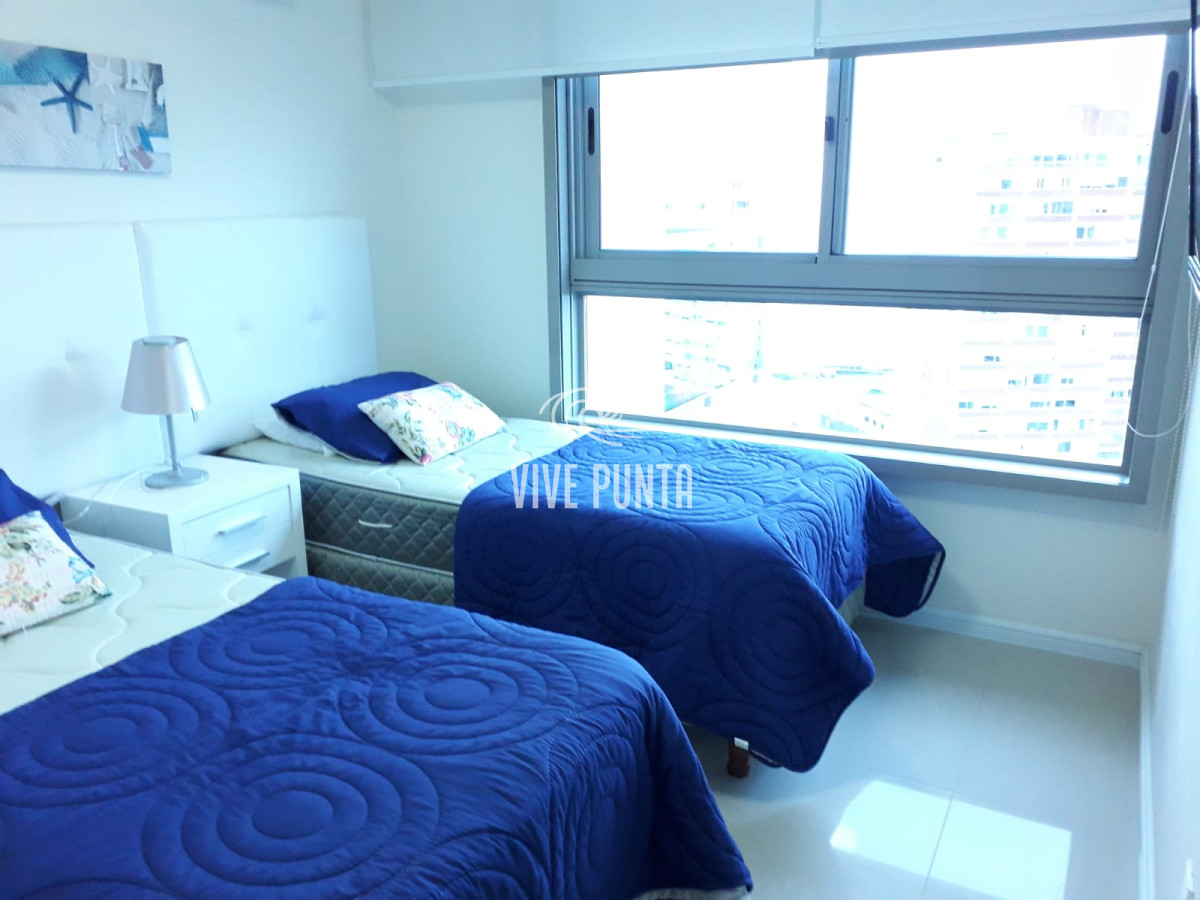 Apartamento ID.747 - frente a playa brava 