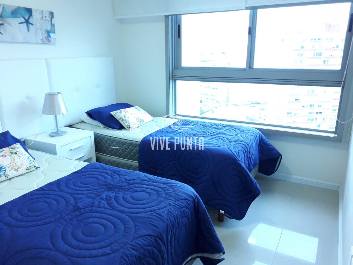 Apartamento ID.747 - frente a playa brava 