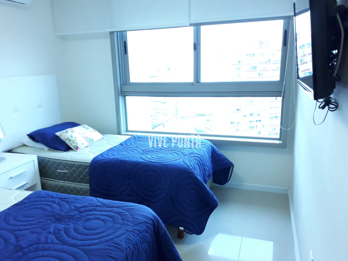 Apartamento ID.747 - frente a playa brava 