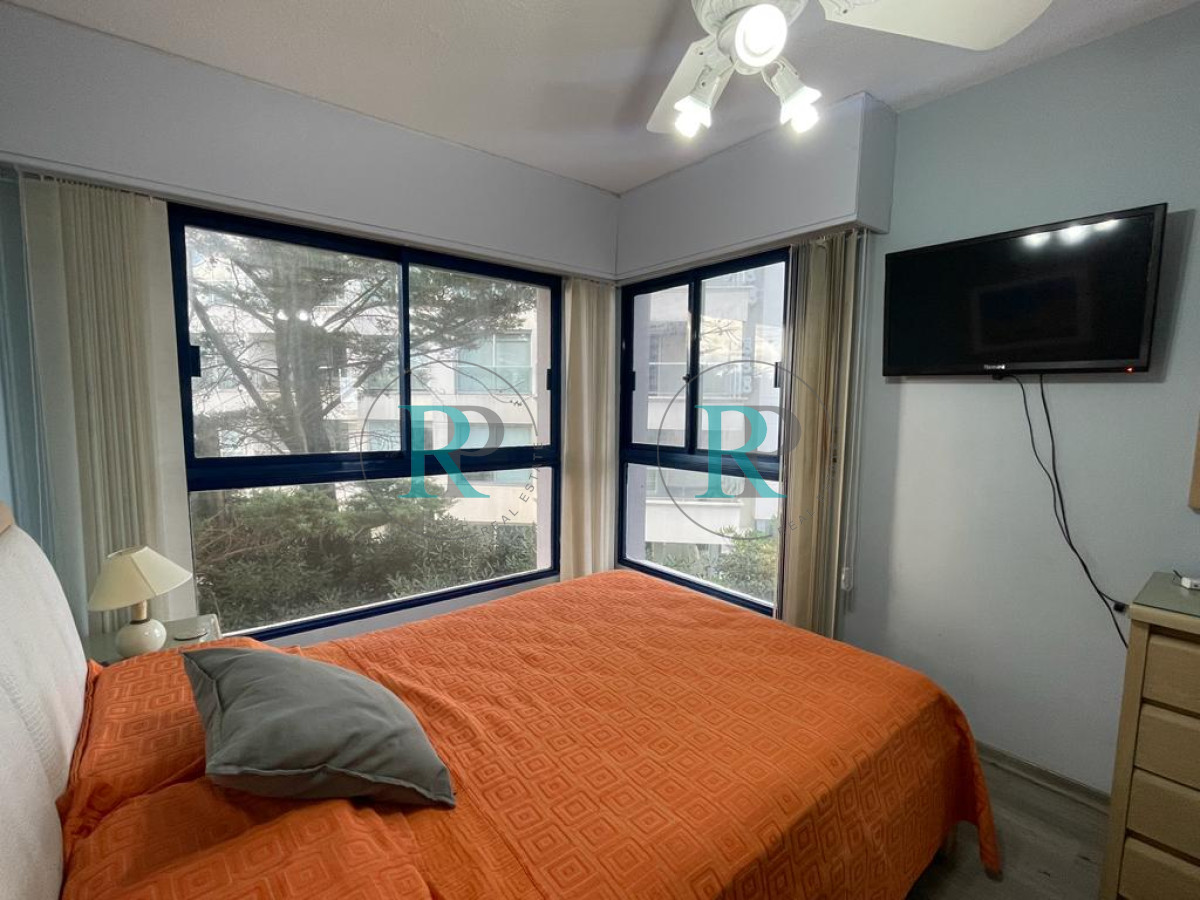 Apartamento ID.1044 - Apartamento en oportunidad frente al mar