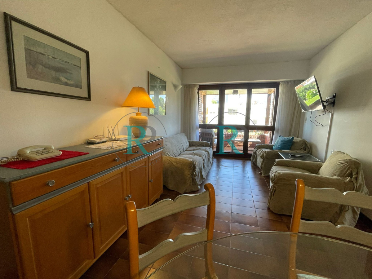Apartamento ID.2151 - Apartamento en Punta del Este en alquiler anual 