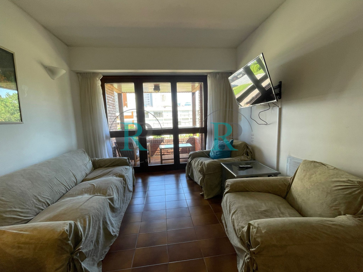 Apartamento ID.2151 - Apartamento en Punta del Este en alquiler anual 