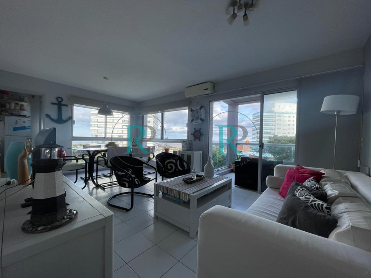Apartamento ID.1044 - Apartamento en oportunidad frente al mar