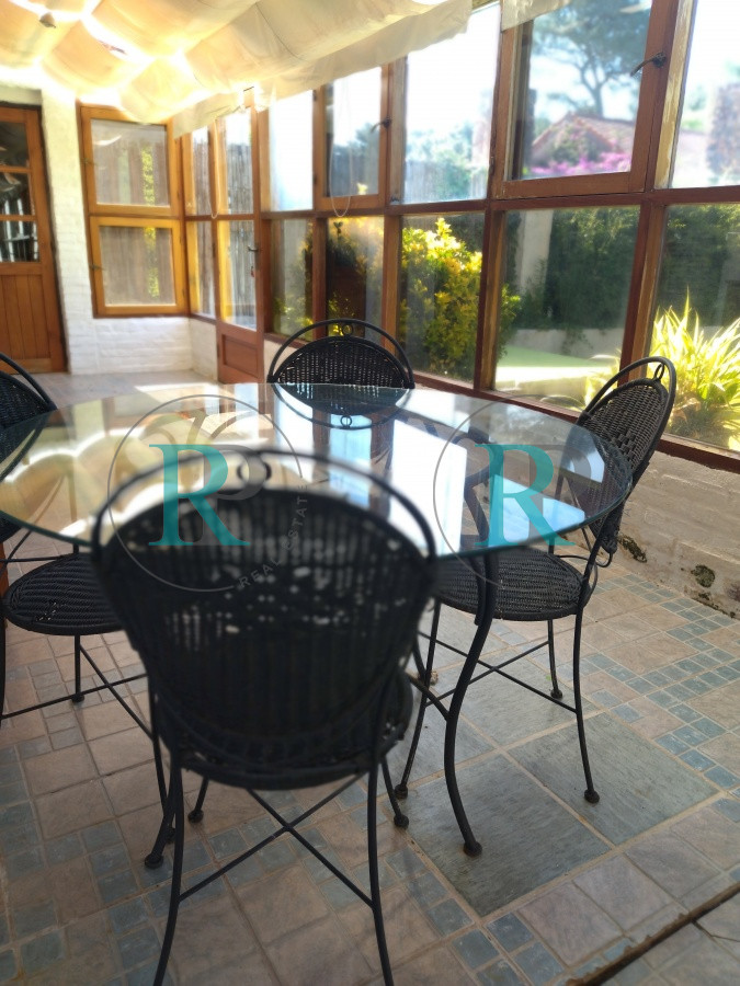 Casa ID.1771 - VENTA DE HERMOSA CASA EN BARRIO PINARES - 3 DORMITORIOS - 