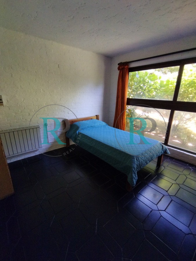 Casa ID.1771 - VENTA DE HERMOSA CASA EN BARRIO PINARES - 3 DORMITORIOS - 