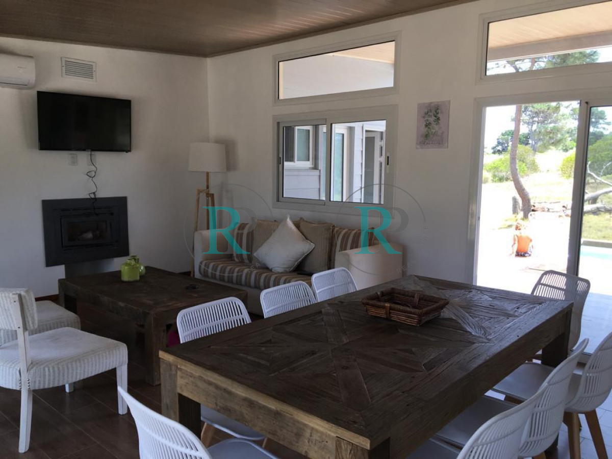 Casa ID.2036 - ALQUILER DE HERMOSA CASA CON PISCINA EN JOSE IGNACIO