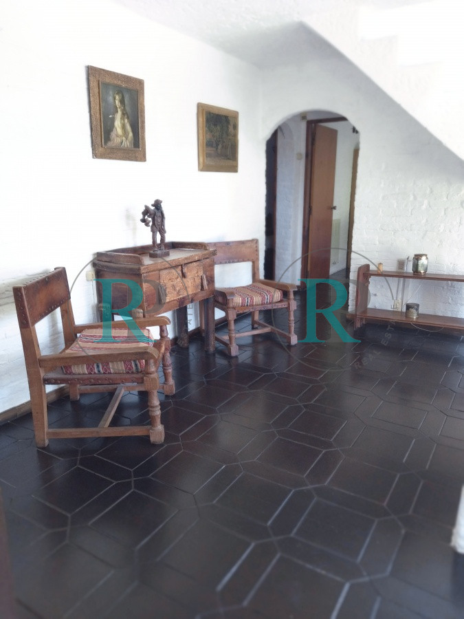 Casa ID.1771 - VENTA DE HERMOSA CASA EN BARRIO PINARES - 3 DORMITORIOS - 