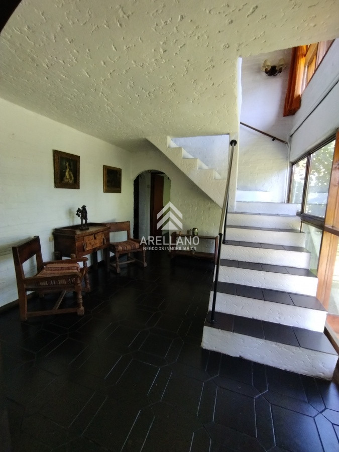 Casa ID.3306 - VENTA DE CASA EN BARRIO PINARES - 3 DORMITORIOS - 