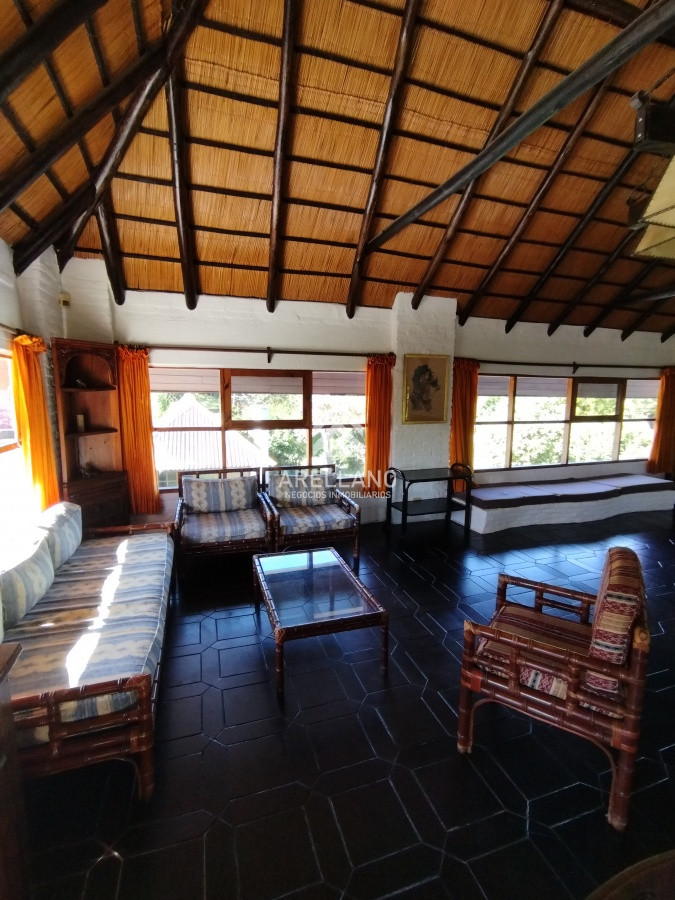 Casa ID.3306 - VENTA DE CASA EN BARRIO PINARES - 3 DORMITORIOS - 