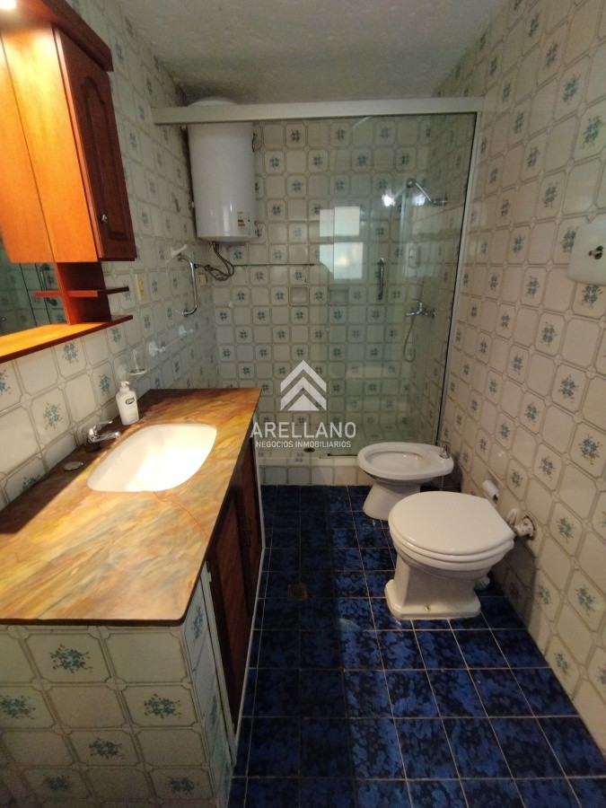 Casa ID.3306 - VENTA DE CASA EN BARRIO PINARES - 3 DORMITORIOS - 