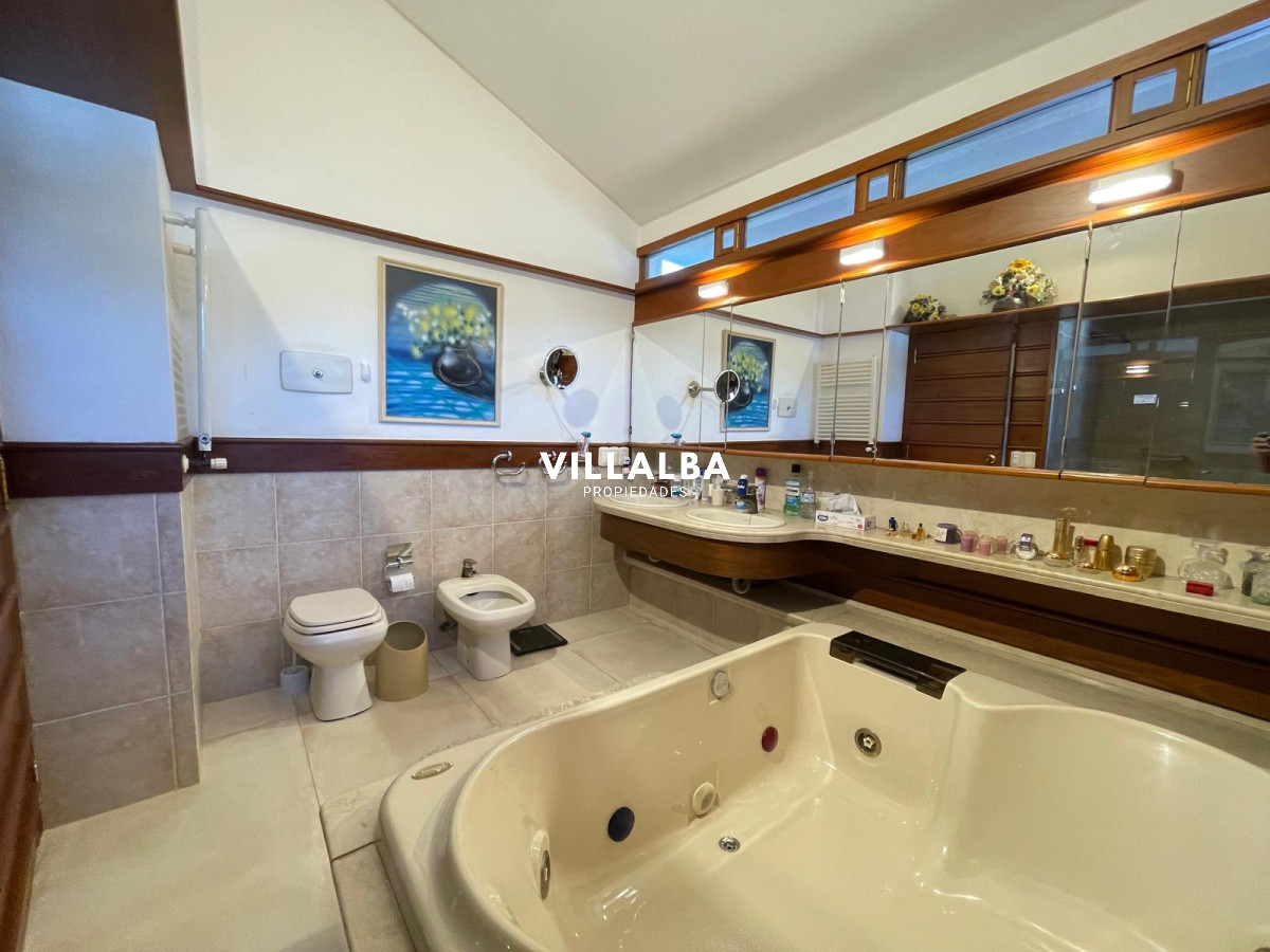 Casa ID.3331 - Magnifica casa en Punta del Este 