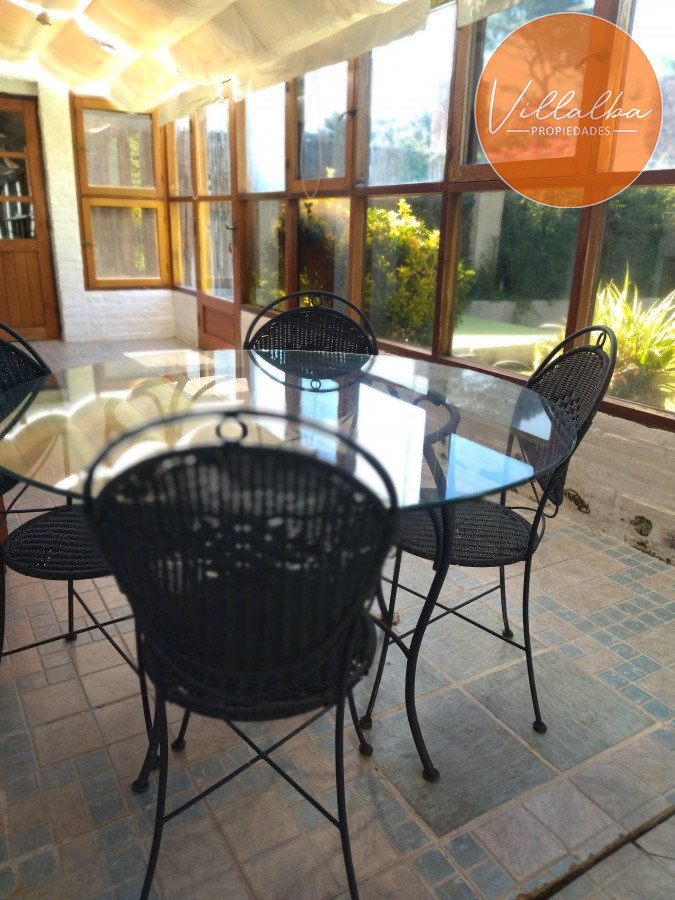 Apartamento ID.2920 - VENTA DE HERMOSA CASA EN BARRIO PINARES - 3 DORMITORIOS - 