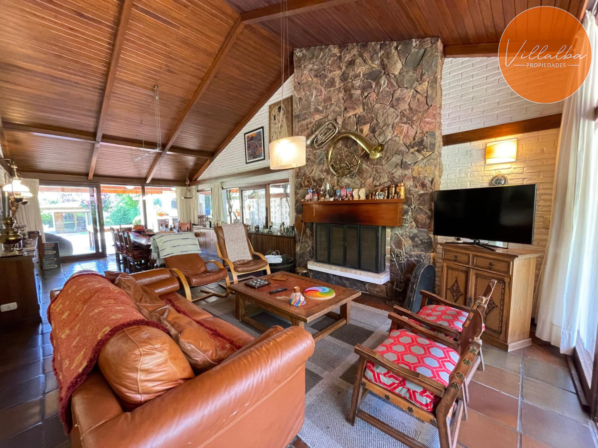 Casa ID.3331 - Magnifica casa en Punta del Este 