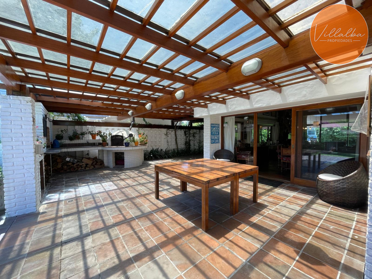 Casa ID.3331 - Magnifica casa en Punta del Este 