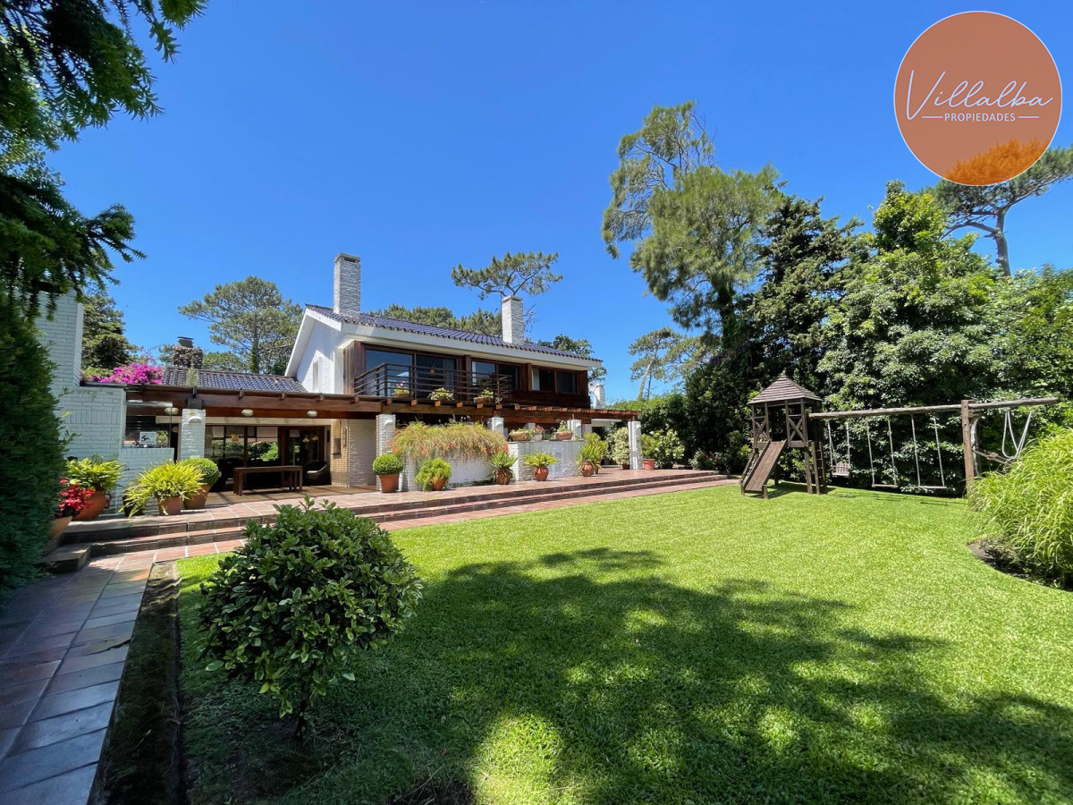 Casa ID.3331 - Magnifica casa en Punta del Este 