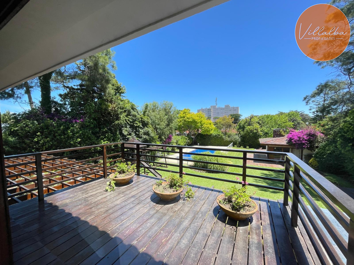 Casa ID.3331 - Magnifica casa en Punta del Este 