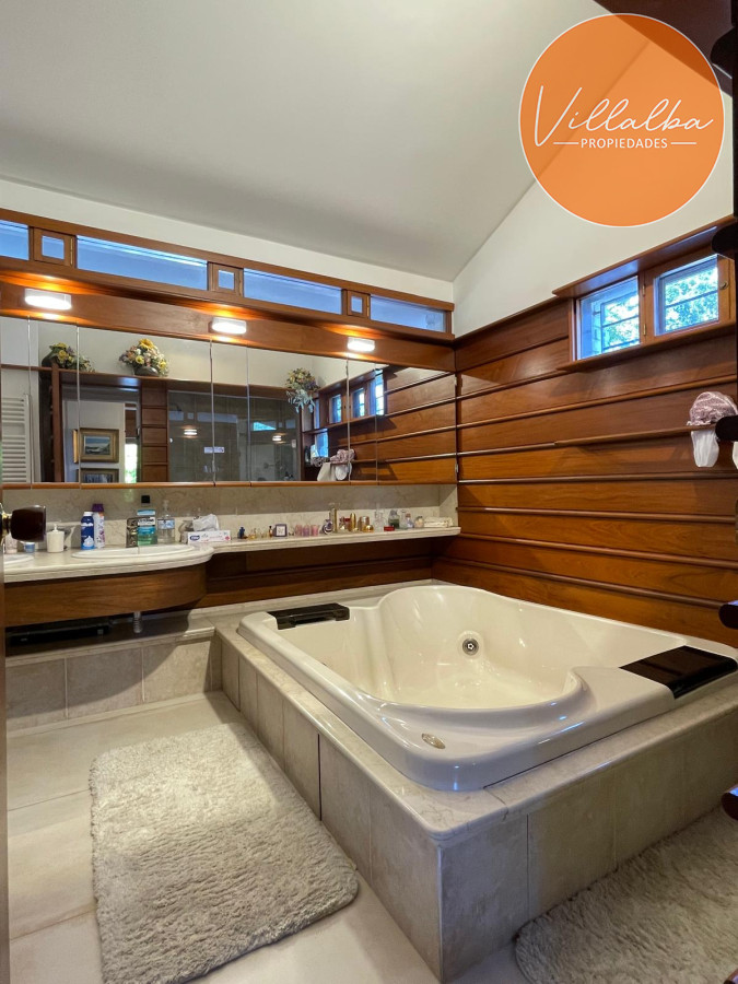 Casa ID.3331 - Magnifica casa en Punta del Este 