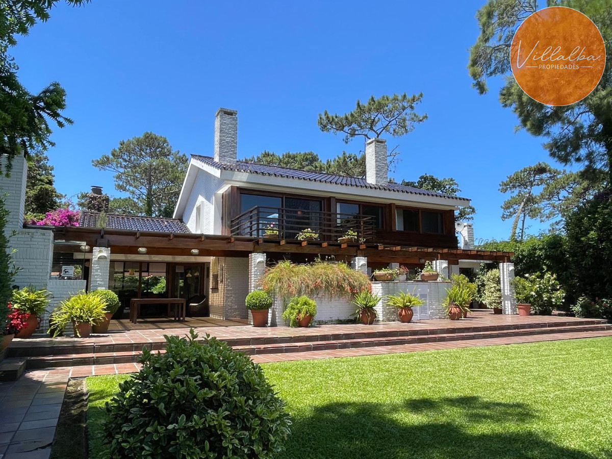 Casa ID.3331 - Magnifica casa en Punta del Este 