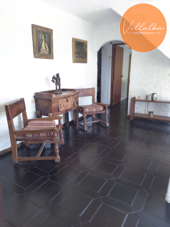 Apartamento ID.2920 - VENTA DE HERMOSA CASA EN BARRIO PINARES - 3 DORMITORIOS - 