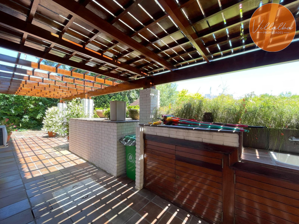 Casa ID.3331 - Magnifica casa en Punta del Este 