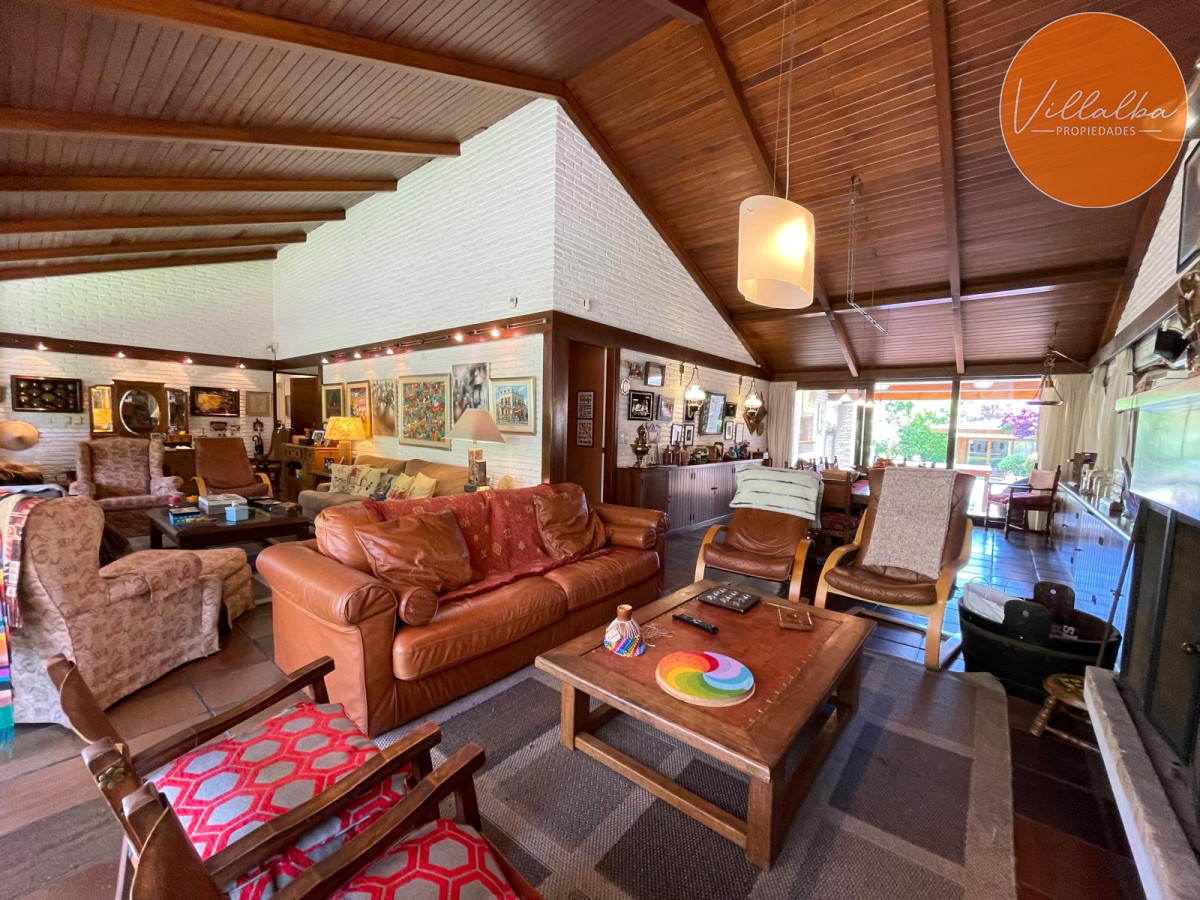 Casa ID.3331 - Magnifica casa en Punta del Este 