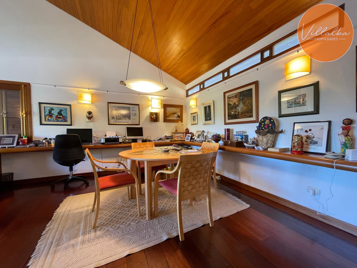 Casa ID.3331 - Magnifica casa en Punta del Este 