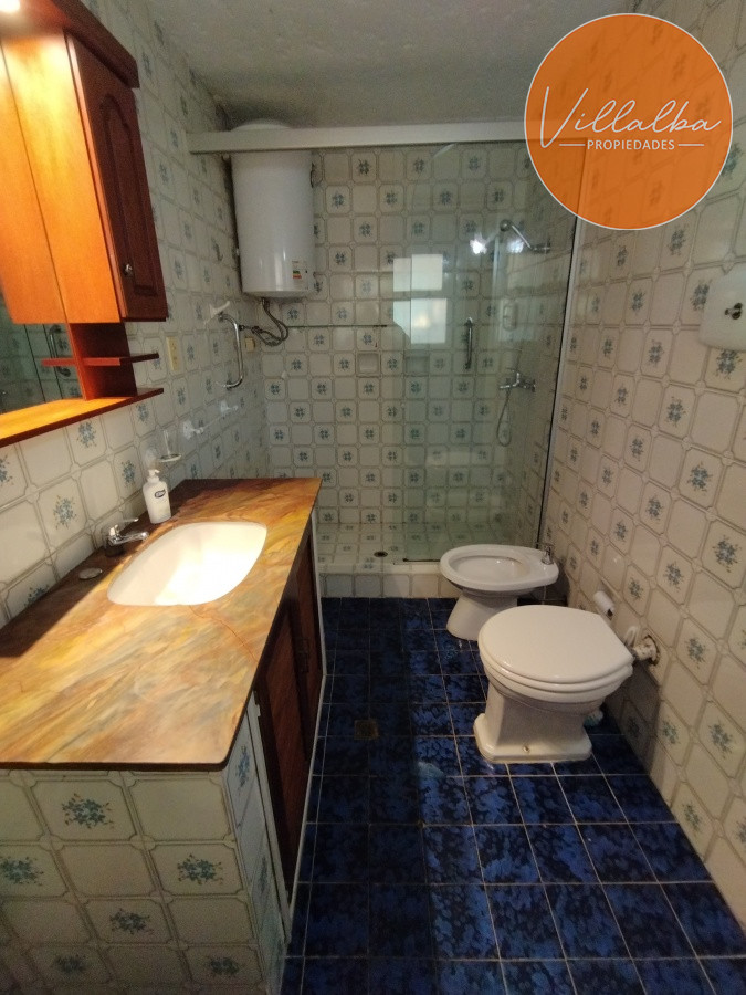 Apartamento ID.2920 - VENTA DE HERMOSA CASA EN BARRIO PINARES - 3 DORMITORIOS - 