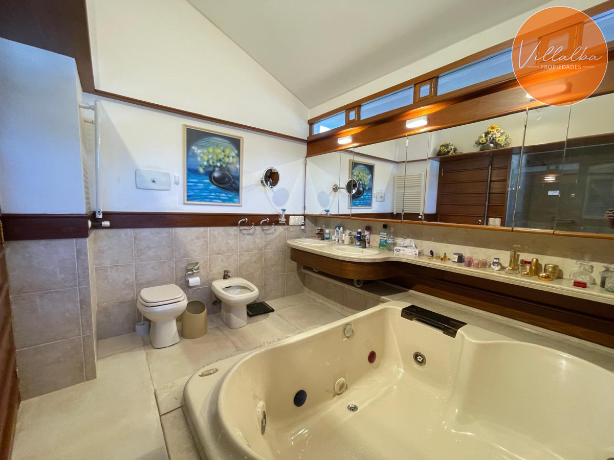Casa ID.3331 - Magnifica casa en Punta del Este 