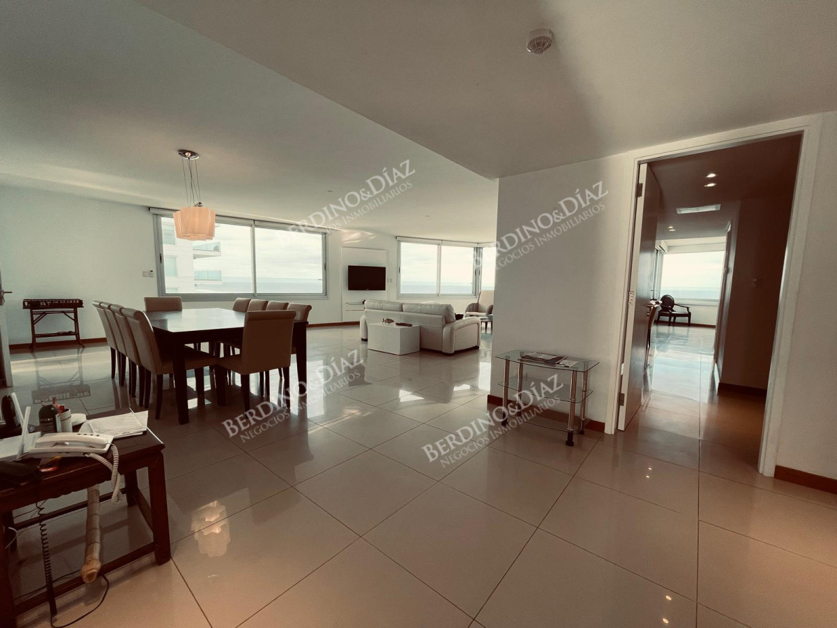 Apartamento ID.2911 -  APARTAMENTO EN TORRE DE CATEGORIA PRIMERA LINEA BRAVA