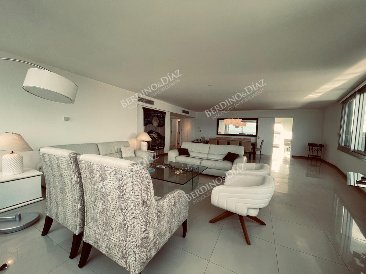 Apartamento ID.2911 -  APARTAMENTO EN TORRE DE CATEGORIA PRIMERA LINEA BRAVA