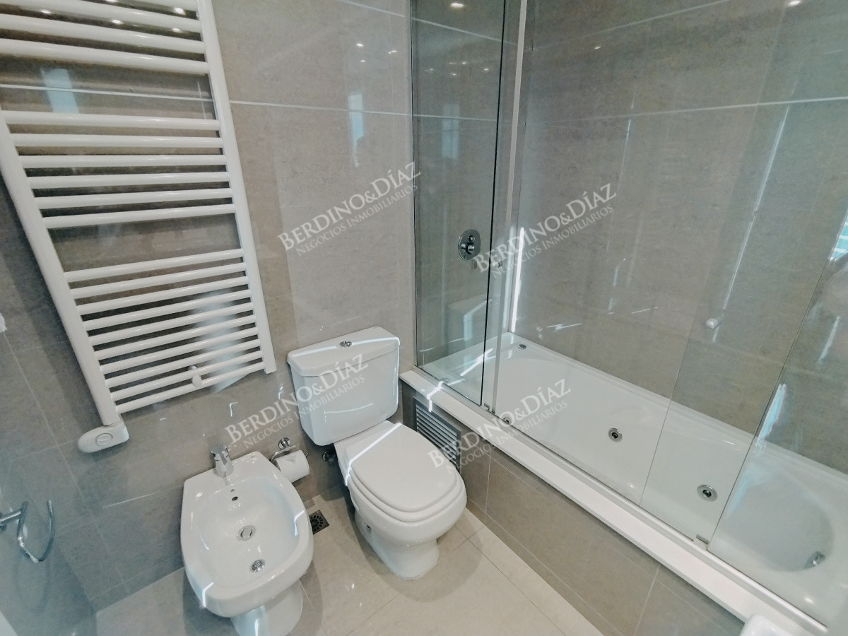 Apartamento ID.1636 - Apartamento Penthouse en venta  Playa Mansa 